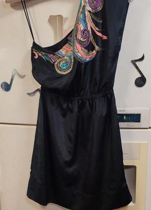 Нарядное платье на одно плечо от monsoон