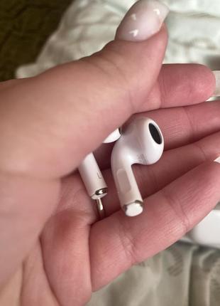 Беспроводные наушники airpods 33 фото