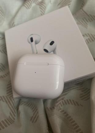 Бездротові навушники airpods