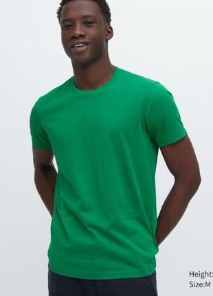 Neck футболка uniqlo зеленая базовая crew neck
