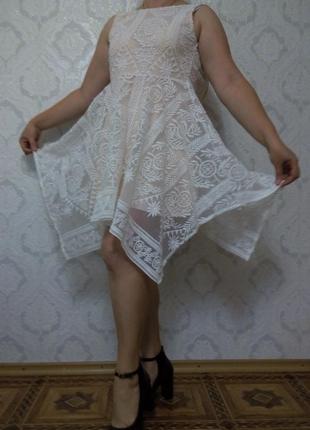 Шикарное платье с кружевом5 фото