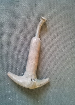 Гачок капота газ 69