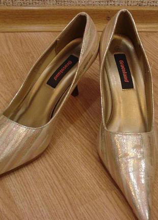 Летние вечерние туфли лодочки