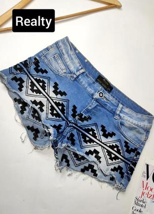 Шорты женские короткие джинсовые синего цвета в принт от бренда realty italy l