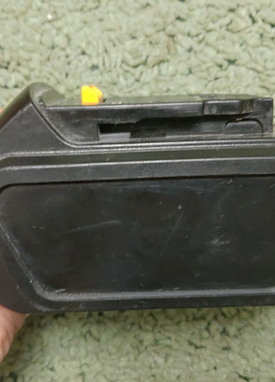 Корпус батареи dewalt dcb182/dcb204 9
