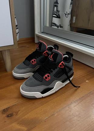 Кросівки air jordan 4 оригінал1 фото