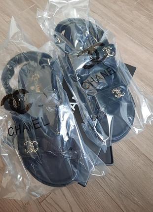 Босоніжки брендові з натуральної шкіри6 фото