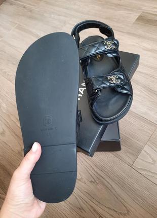 Босоніжки брендові з натуральної шкіри4 фото