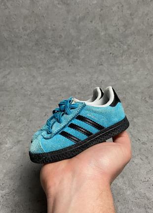 Детские кроссовки adidas gazelle