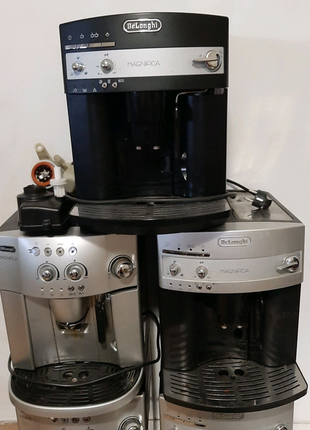 Кавомашина , кавоварка delonghi