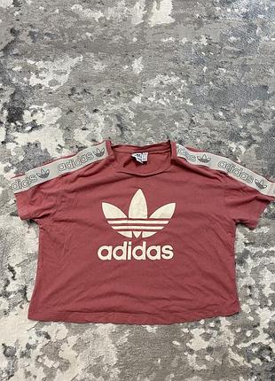 Спортивная женская футболка для спорта для бега adidas