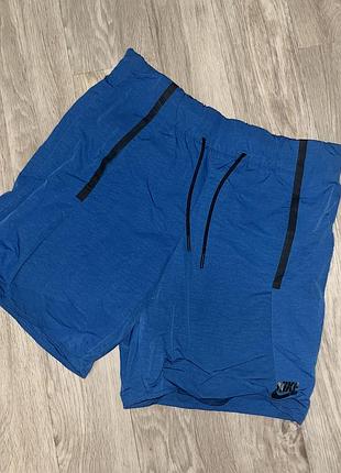Женские шорты nike
