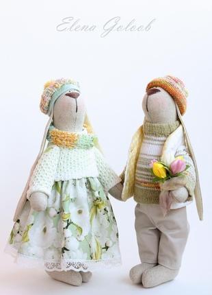 Пара зайчиков "на пороге весны"