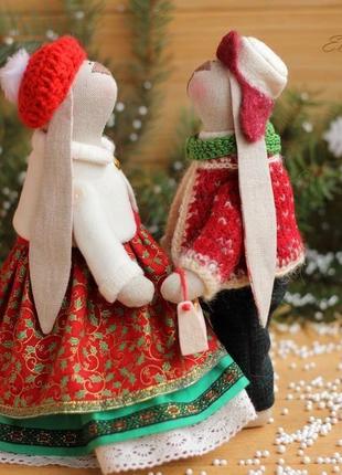 Рождественская пара зайчиков