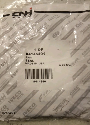 Продам сальник 84145401