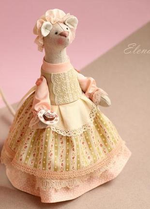 Мышки-хозяйки