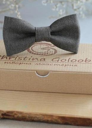 Бабочка  серо-оливковая из шерсти