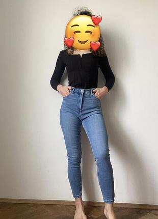 Джинси висока посадка bershka