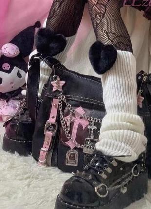 Сумка на длинном ремешке с крестами hello kitty в стиле готика y2k4 фото