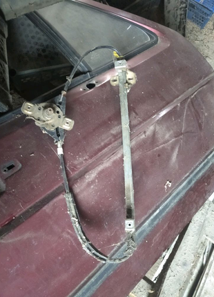 Скло підйомник гольф 2 джета