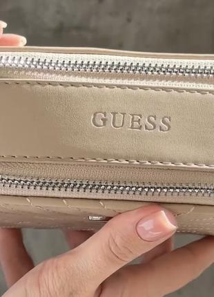 Женская брендовая сумка guess, сумка гесс, сумка через плечо, сумка с логотипом, сумка на ремешке5 фото