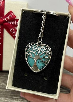 Натуральный камень бирюза в оправе "древо жизни в сердце" на брелке для ключей - подарок девушке в коробочке