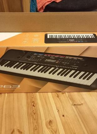 Синтезатор yamaha psr-e263 + стійка4 фото