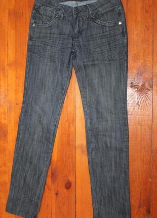 Джинсы