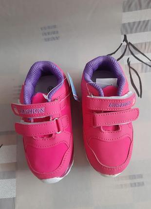 Кроссовки для девушки 2