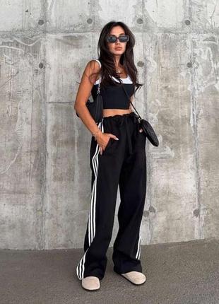 Костюм спортивный топ + штаны с лампасами брюки широкие палаццо укороченная майка черный с белым рубчик двунитка прогулочный комплект