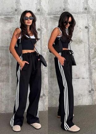 Костюм спортивный топ + штаны с лампасами брюки широкие палаццо укороченная майка черный с белым рубчик двунитка прогулочный комплект