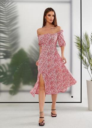 Сукня жіноча літня довга з квітками та розрізом червоний 42-48р