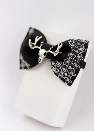Вышитая галстук-бабочка с черепом оленя8 фото