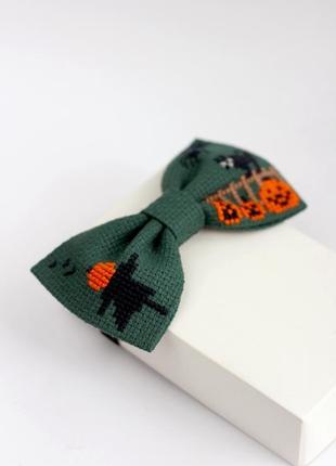 Вышитая галстук-бабочка "halloween"8 фото