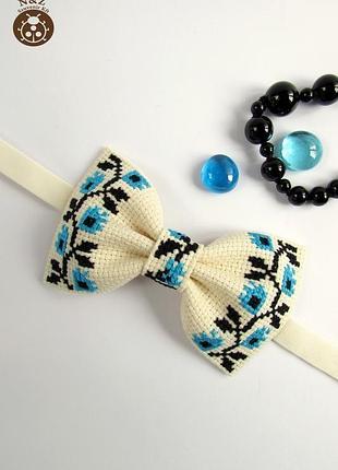 Вишитий метелик / крватка метелик з традиційною вишивкою