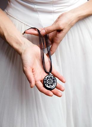 Кулон "на кончиках пуантов"