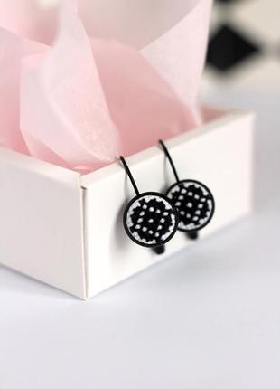 Серьги с вышивкой / вышитые серьги / серьги в этно стиле