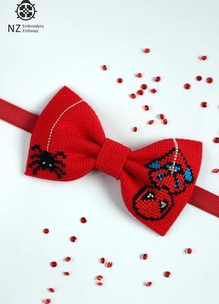 Краватка-метелик із вишивкою "spiderman"
