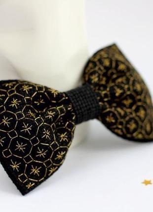 Краватка-метелик з вишивкою / вишитий метелик