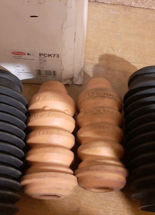 Комплект пильовика і відбійника амортизатора delphi pck73