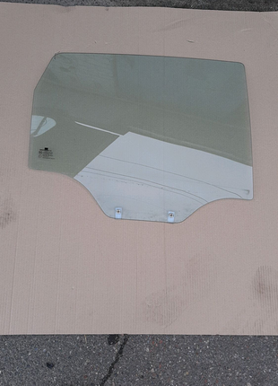 Скло заднен daewoo kalos chevrolet aveo t200