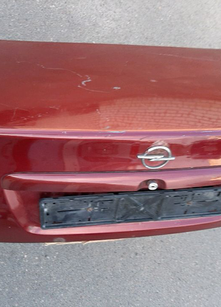 Кришка багажника опель вектра б