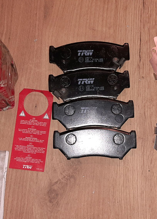 Gdb3436 trw колодки передні