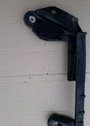 Напрямна скла дверей задня chevrolet aveo t250/t255