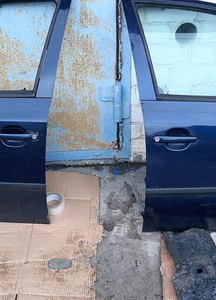 Двері праві передні skoda octavia