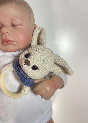 Іграшка ручної роботи «фенек» , брязкальце «лисичка фенек» вʼязане гачком, подарунок на виписку, під замовлення та і наявності