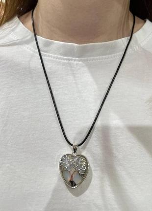 Натуральний місячний камінь в оправі "дерево життя у серці" на ланцюжку оригінальний подарунок дівчині9 фото