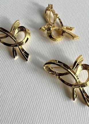 /брошка бантик золота 37/35мм метал