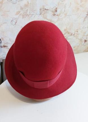 Червона вінтажна шляпка e.werle
вовна, оригінал. париж7 фото
