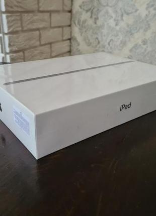 Новий запакований ipad 8thale 128